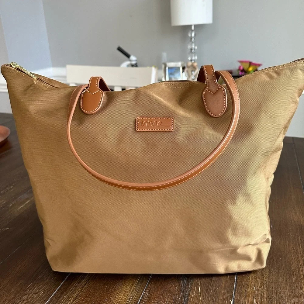 Mee New York tote bag